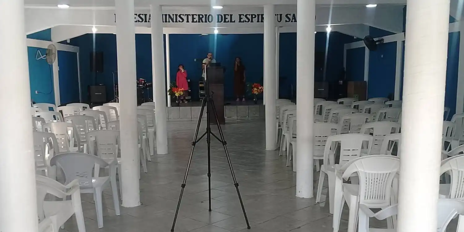 Pastor es detenido; lo acusan de abuso a menores