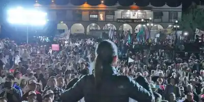 Scheinbaum politiza corrupción en programas sociales