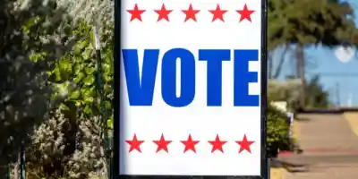 Texas detecta irregularidades  en más de 2,700 presuntos votantes