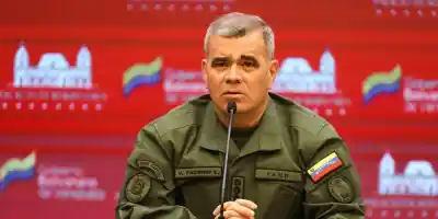 Venezuela denuncia incursión de aviones de combate de Estados Unidos cerca de sus costas