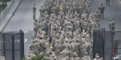 Guardia Nacional de Texas refuerza Chicago con un centenar de soldados