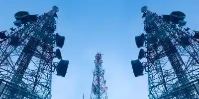 4T encadena la comunicación: la Reforma entrega control absoluto sobre las redes en México