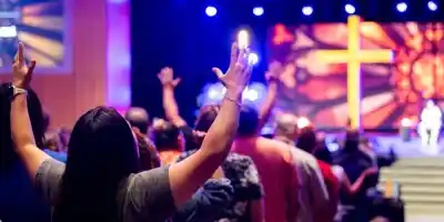 La Generación Z voltea a la fe