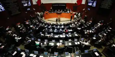Senado aprueba prespuesto de 10 billones que eleva deuda a 20 billones