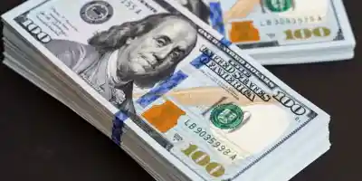 Peso mexicano sufre ante incertidumbre por cierre  de gobierno en EU