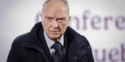 Renuncia a la FGR el Fiscal Imperial; Gertz Manero