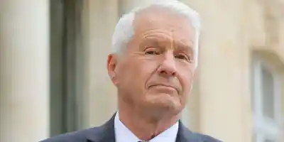 Thorbjørn; ex presidente del premio Nóbel, ex primer ministro de Noruega intentan suicidio; cliente de Epstein