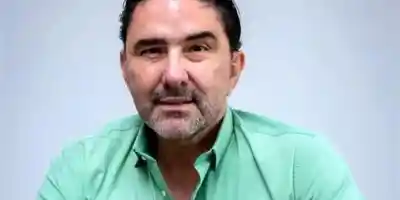 Multan a Manuel Muñoz Cano por violencia de género