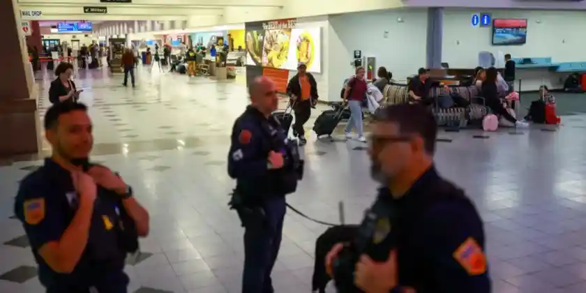 Planes militares sorpresa de EE.UU. para usar láser antidrones causaron el cierre del espacio aéreo de El Paso, dicen fuentes