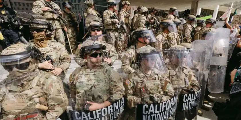 La administración Trump avanza para establecer una zona militarizada en la frontera entre California y México